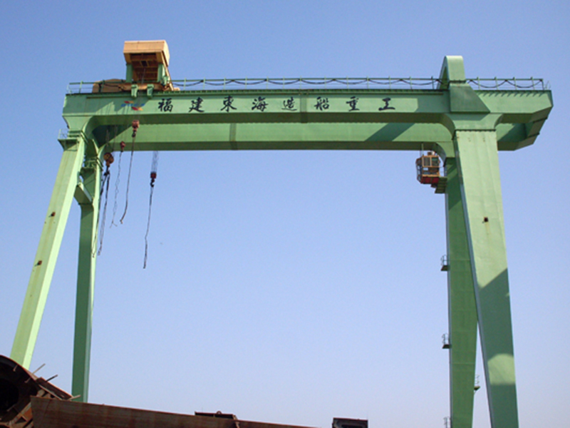 MEC100 100t-50mt造船门式起重机