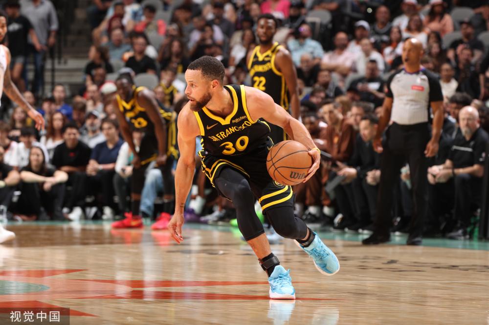 队立下汗马 队立下汗马